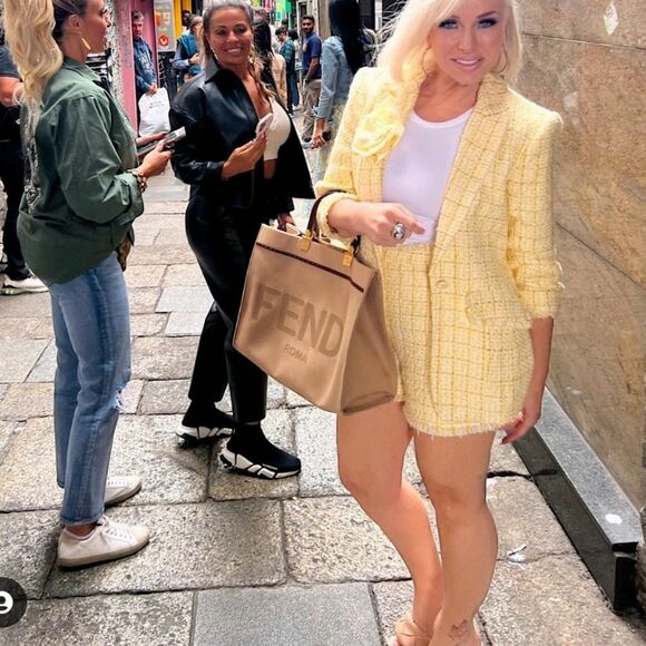 Cinq a Sept Coronado High Waist Woven Checkered Tweed Shorts Yellow Size 4 - Picture 2 of 11